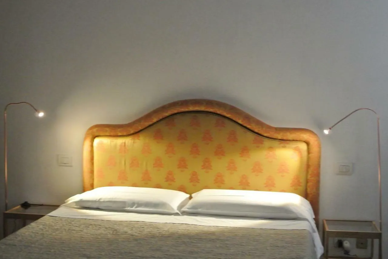 Uma Apartments Venecia