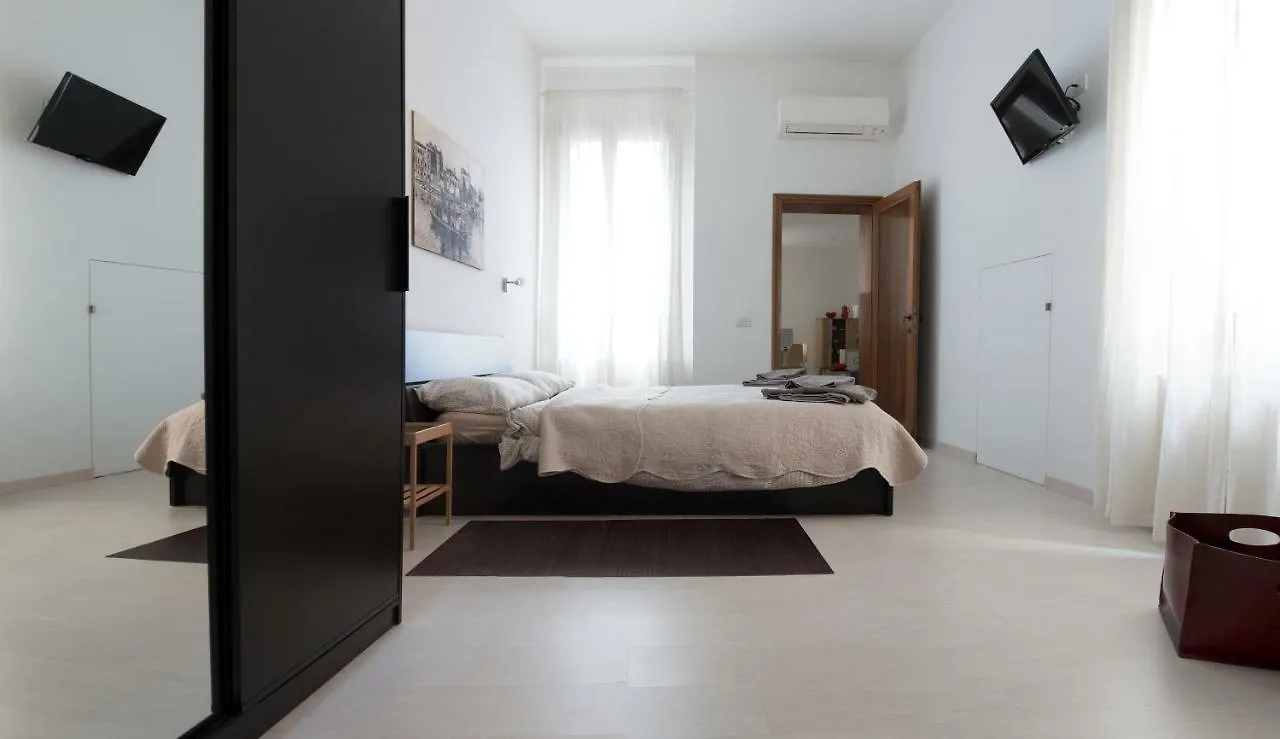 Uma Apartments Venice